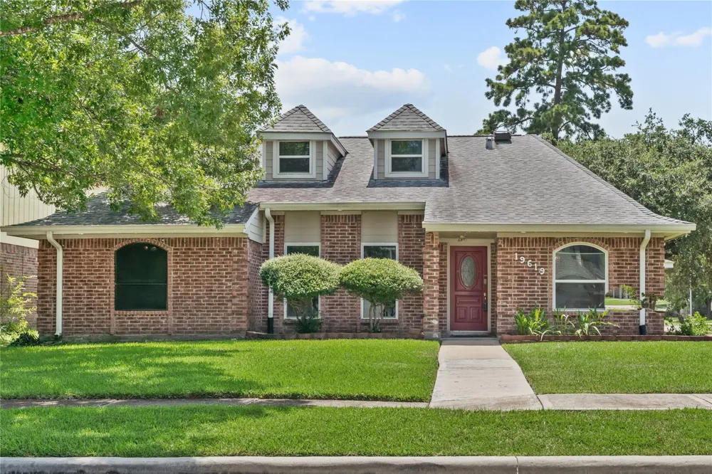 19619 Pine Cluster Lane Humble, TX 77346