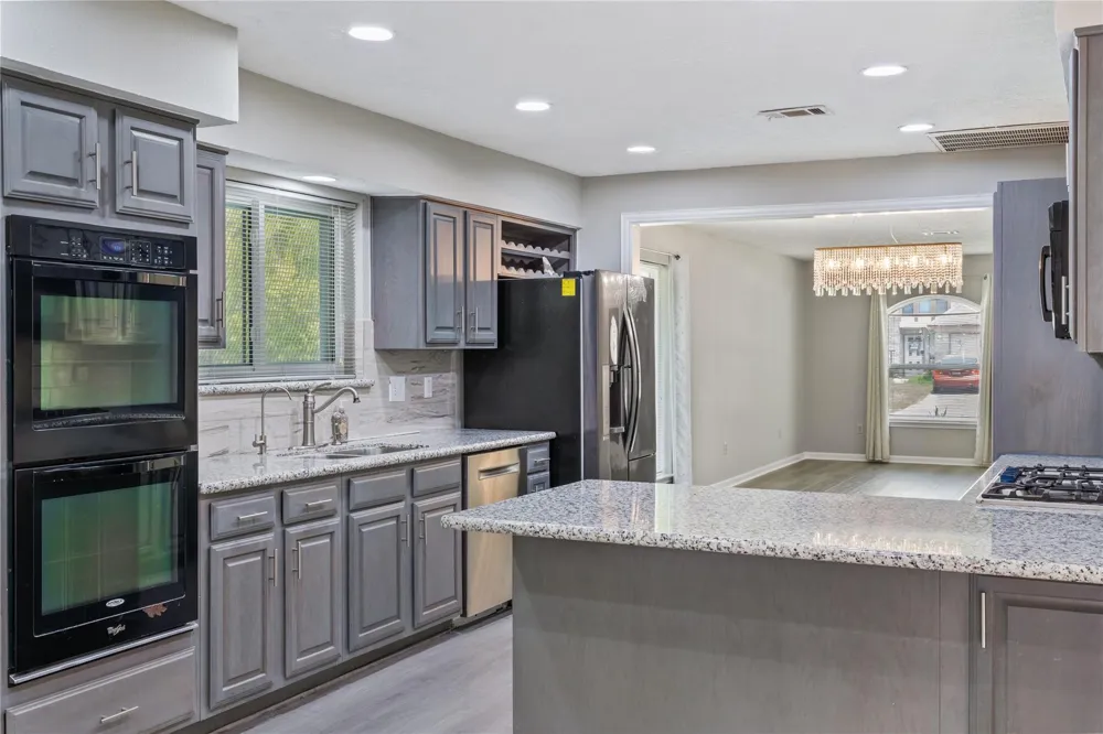 19619 Pine Cluster Lane Humble, TX 77346