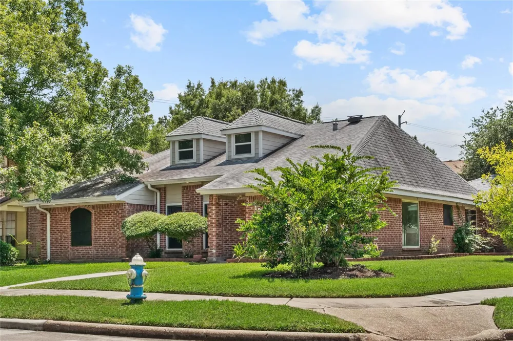 19619 Pine Cluster Lane Humble, TX 77346