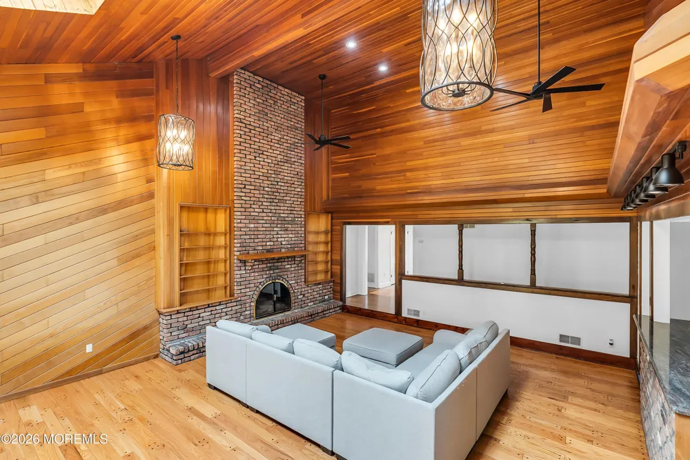 6 Deep Wood Lane Colts Neck, NJ 07722