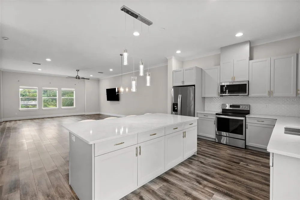 3122 W AZEELE STREET #3 Tampa, FL 33609
