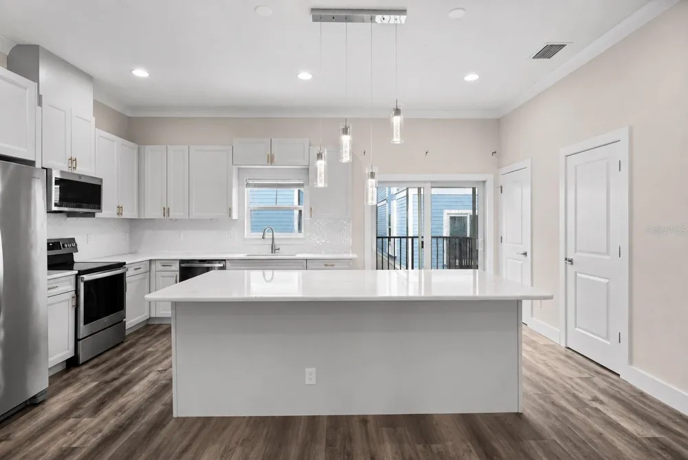 3122 W AZEELE STREET #3 Tampa, FL 33609