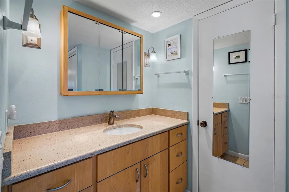 5000 GULF BOULEVARD #304 St Pete Beach, FL 33706