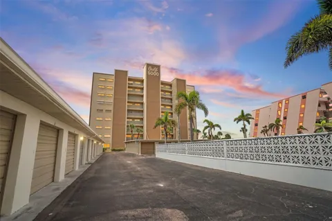 5000 GULF BOULEVARD #304