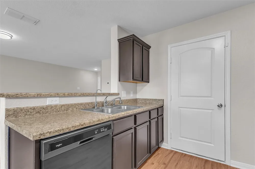 6211 Baywood Crest San Antonio, TX 78222