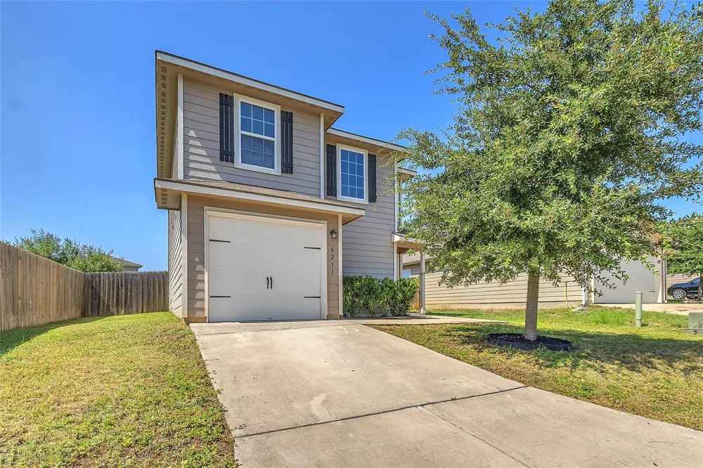 6211 Baywood Crest San Antonio, TX 78222