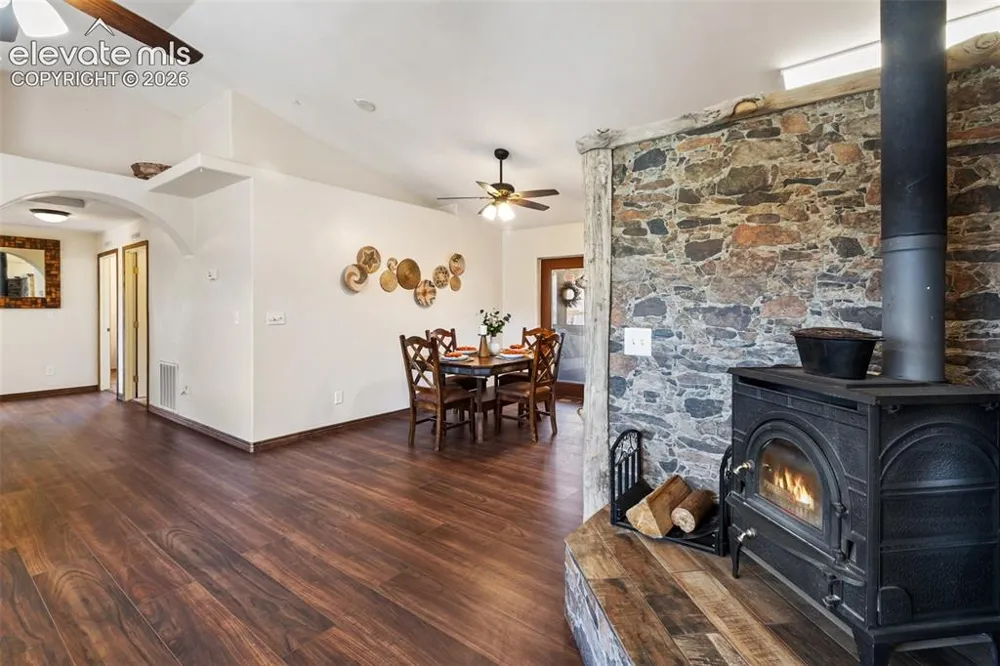 34 Fetlock Circle Florissant, CO 80816