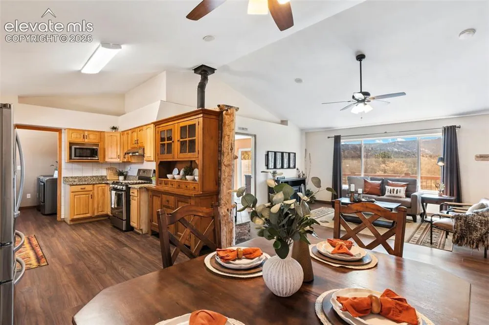 34 Fetlock Circle Florissant, CO 80816