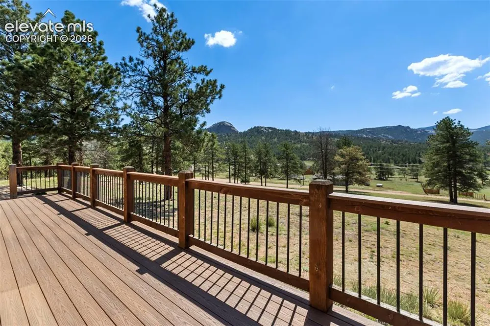 34 Fetlock Circle Florissant, CO 80816