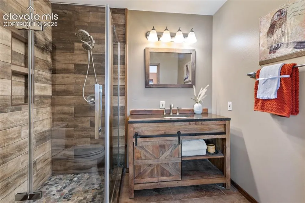 34 Fetlock Circle Florissant, CO 80816