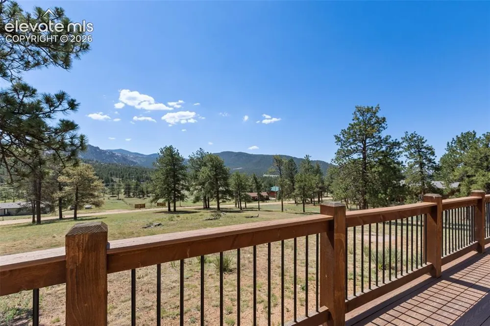 34 Fetlock Circle Florissant, CO 80816