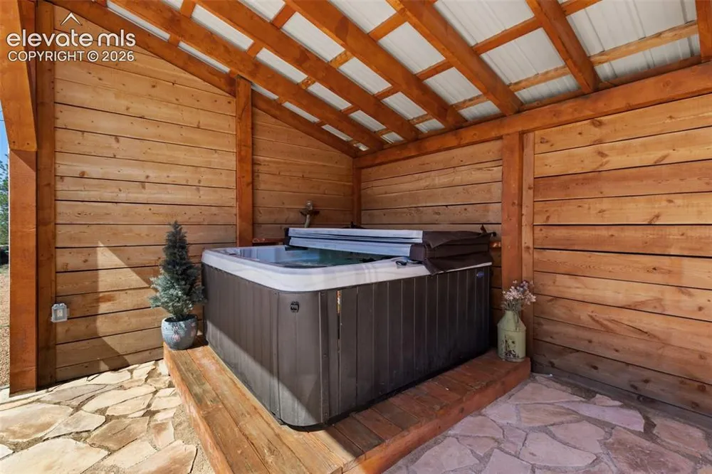 34 Fetlock Circle Florissant, CO 80816