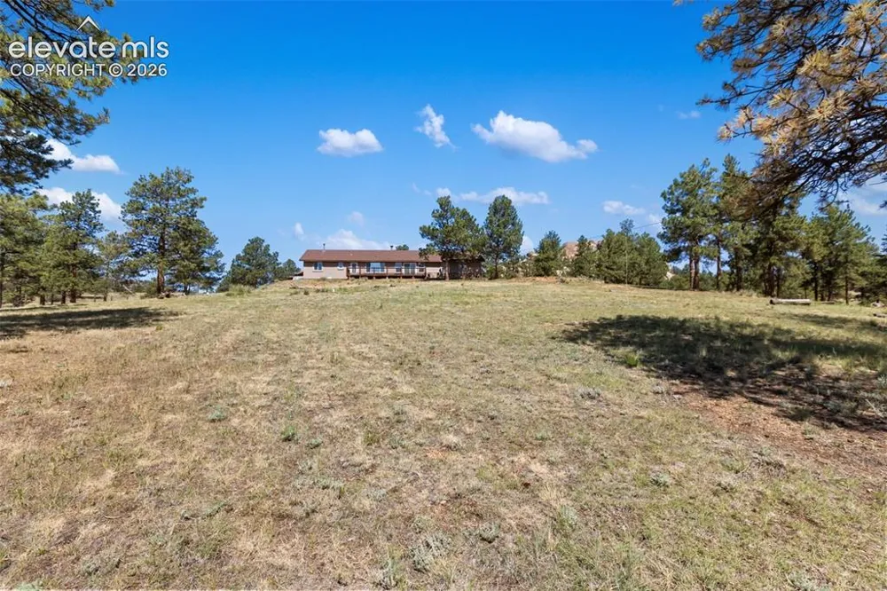 34 Fetlock Circle Florissant, CO 80816