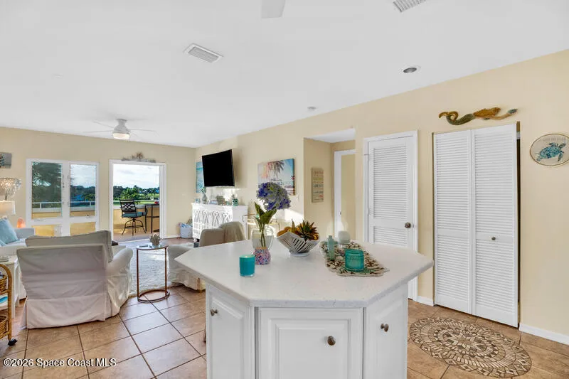 5010 Harmony Circle #306 Vero Beach, FL 32967
