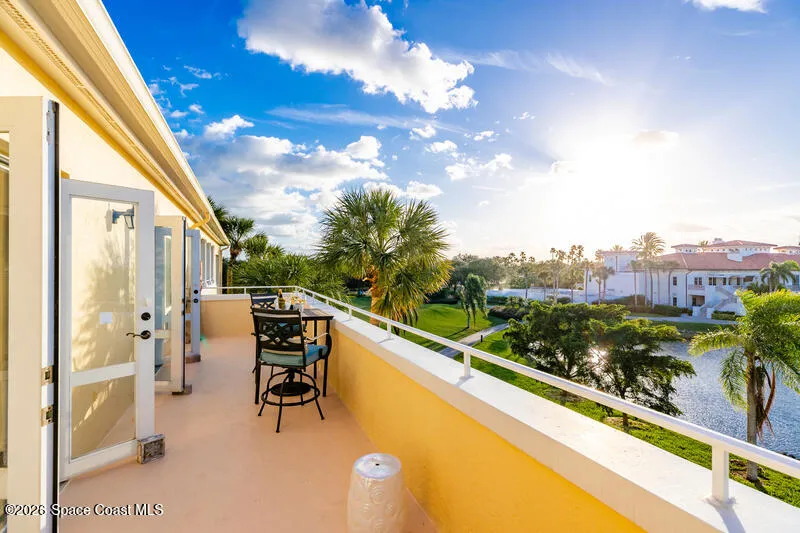 5010 Harmony Circle #306 Vero Beach, FL 32967