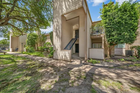 7095 Holiday Drive