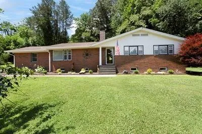 1654 Myers Chapel Road Hayesville, NC 28904