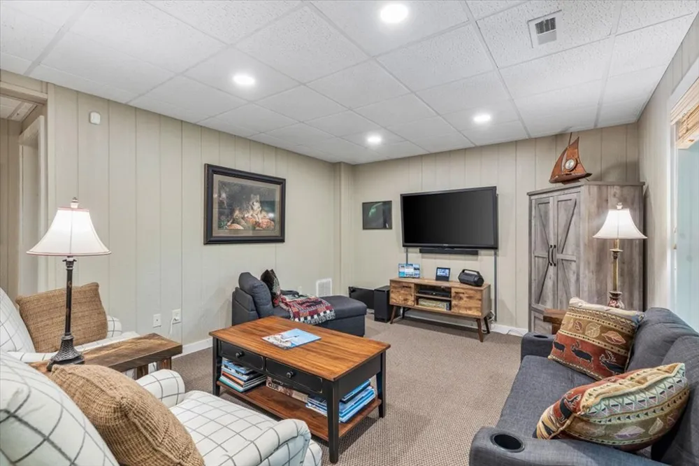 808 Granite Drive Hayesville, NC 28904