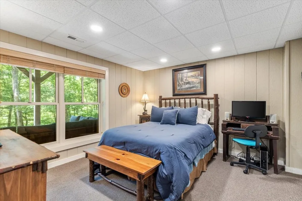 808 Granite Drive Hayesville, NC 28904