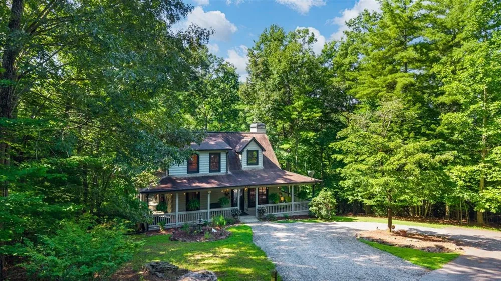 808 Granite Drive Hayesville, NC 28904