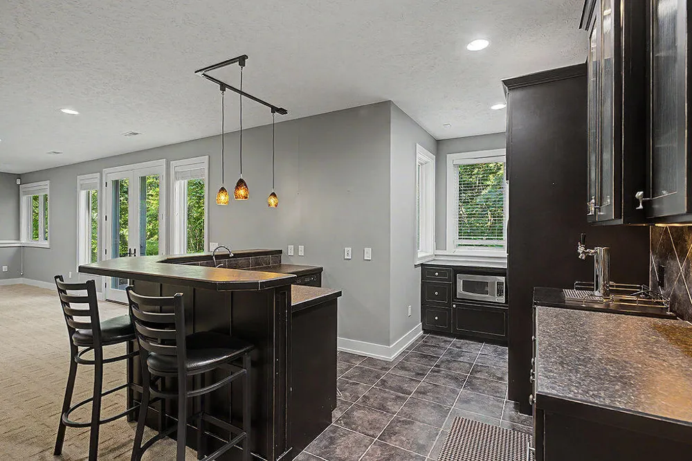 3703 Westbeech Court Hudsonville, MI 49426