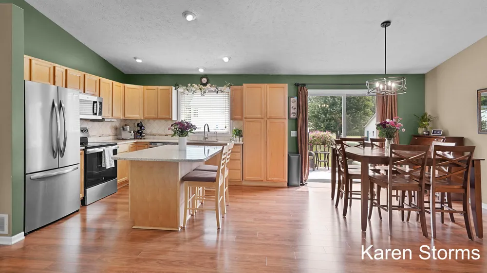 7792 Westside Drive Hudsonville, MI 49426