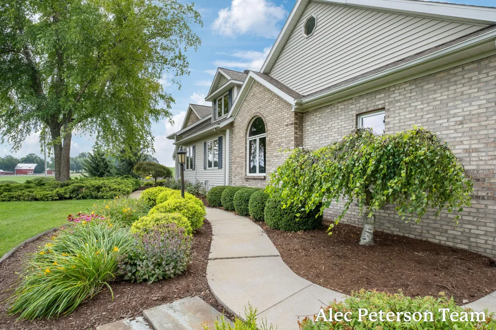 2807 8th Avenue SW Byron Center, MI 49315