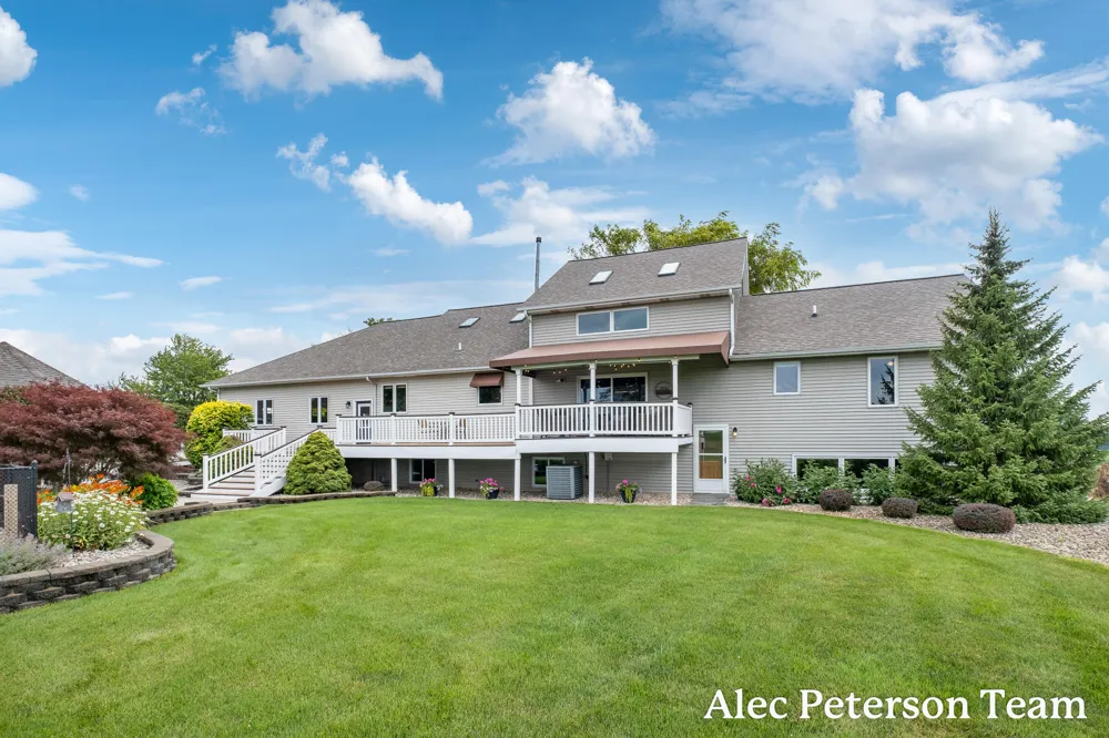 2807 8th Avenue SW Byron Center, MI 49315