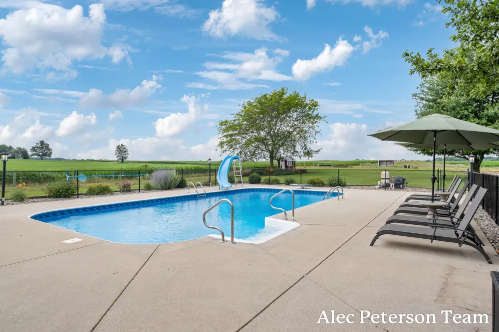 2807 8th Avenue SW Byron Center, MI 49315