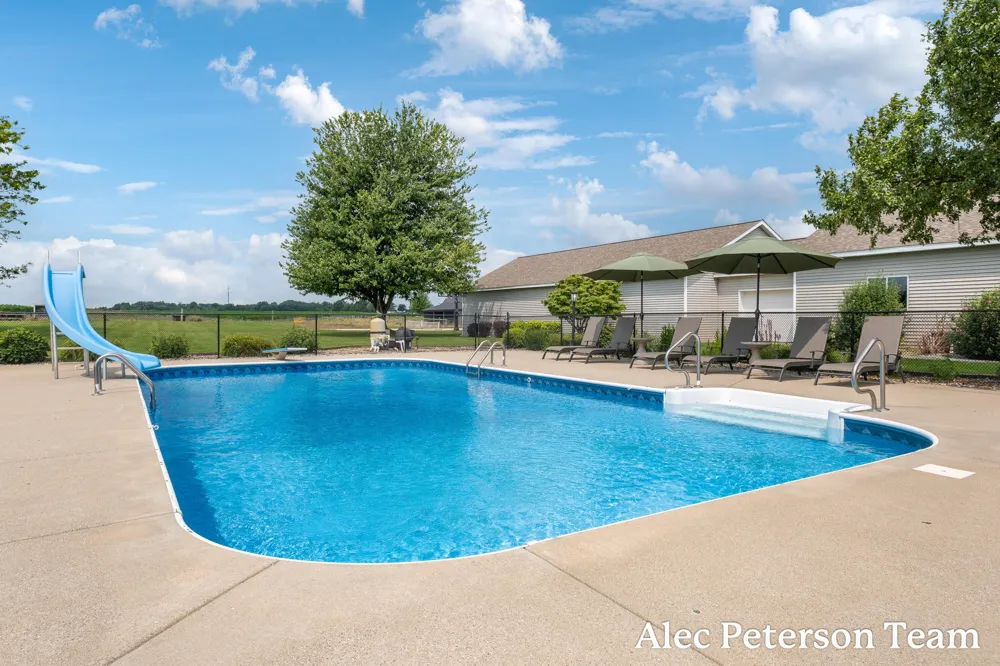 2807 8th Avenue SW Byron Center, MI 49315