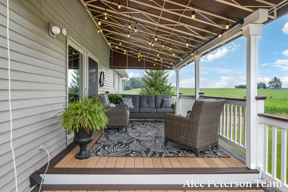 2807 8th Avenue SW Byron Center, MI 49315