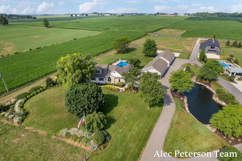 2807 8th Avenue SW Byron Center, MI 49315