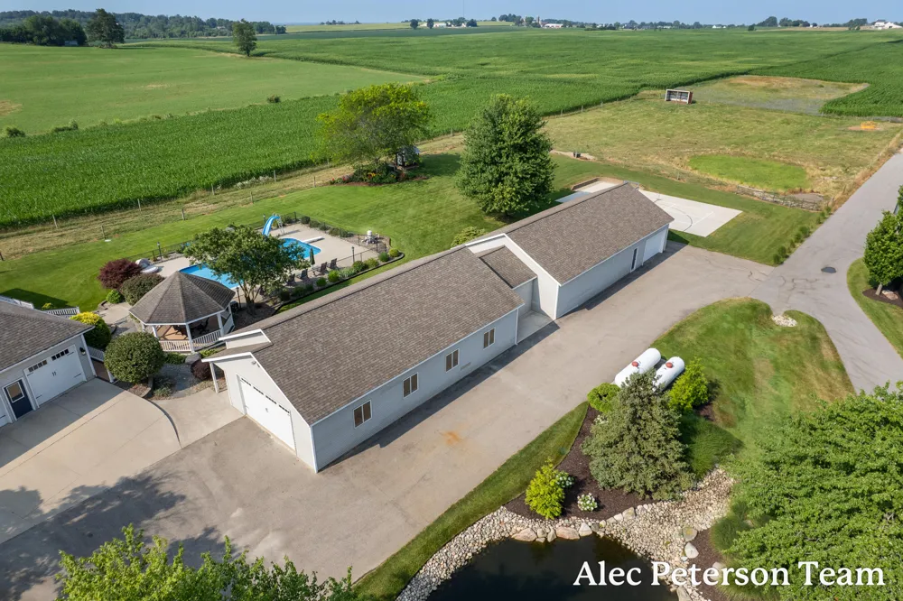 2807 8th Avenue SW Byron Center, MI 49315