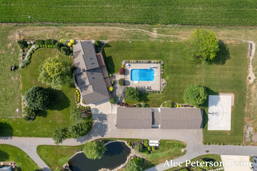 2807 8th Avenue SW Byron Center, MI 49315