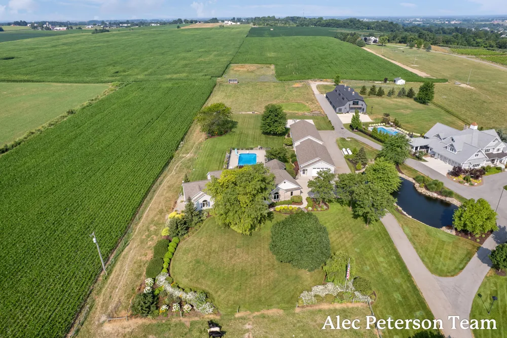 2807 8th Avenue SW Byron Center, MI 49315