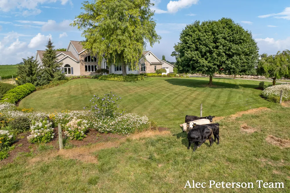 2807 8th Avenue SW Byron Center, MI 49315