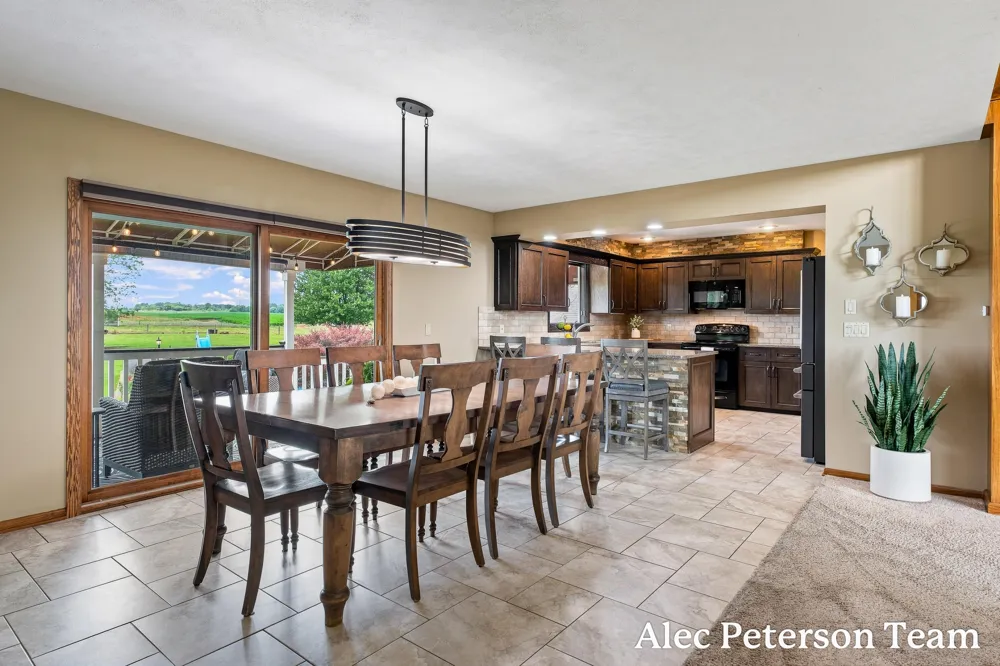 2807 8th Avenue SW Byron Center, MI 49315