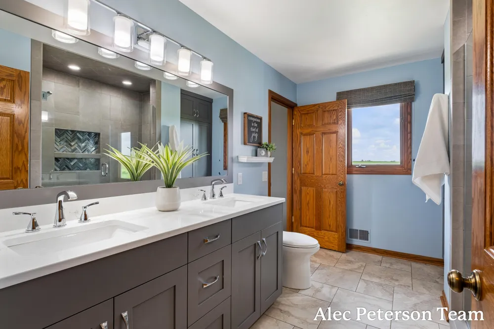 2807 8th Avenue SW Byron Center, MI 49315