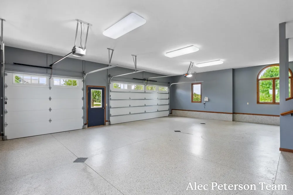 2807 8th Avenue SW Byron Center, MI 49315