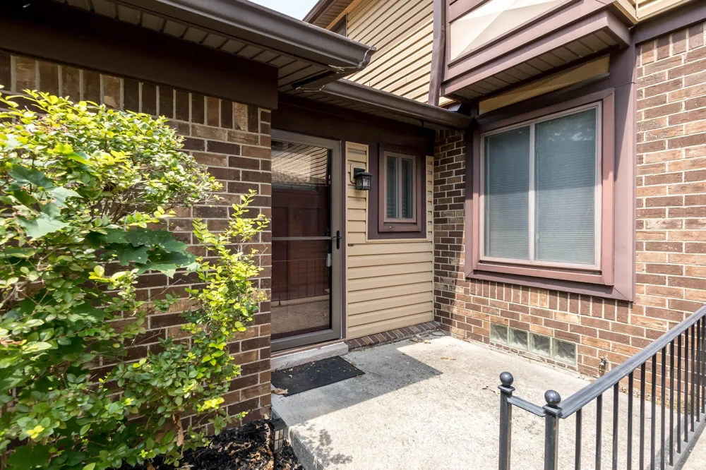 32143 W 12 Mile Road Farmington Hills, MI 48334