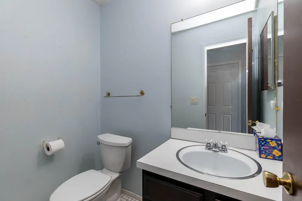 32143 W 12 Mile Road Farmington Hills, MI 48334