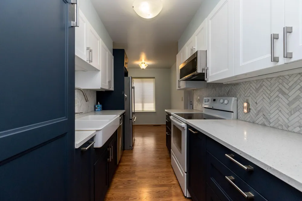 32143 W 12 Mile Road Farmington Hills, MI 48334