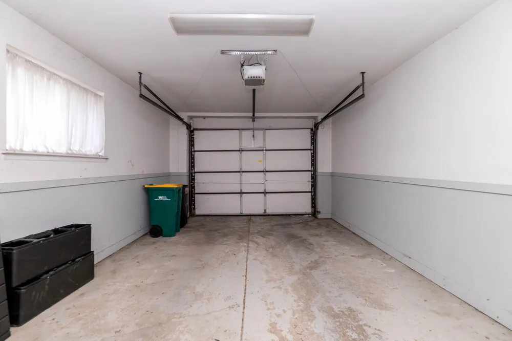 32143 W 12 Mile Road Farmington Hills, MI 48334