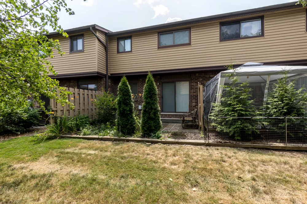 32143 W 12 Mile Road Farmington Hills, MI 48334