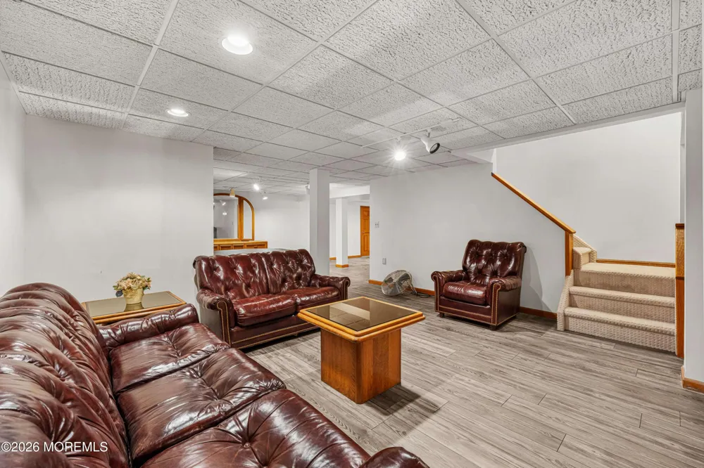 19 Cherokee Road East Brunswick, NJ 08816