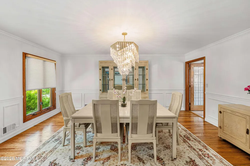 19 Cherokee Road East Brunswick, NJ 08816