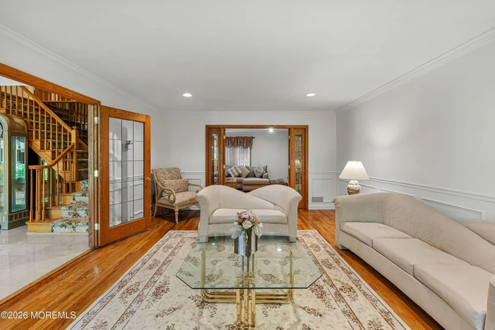 19 Cherokee Road East Brunswick, NJ 08816