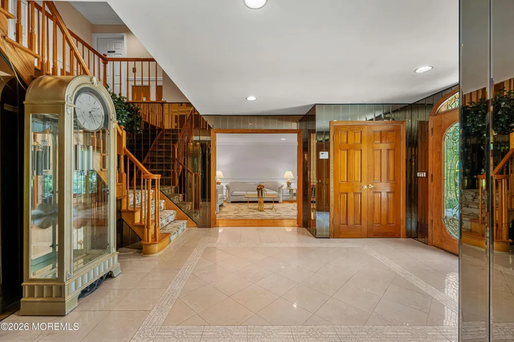 19 Cherokee Road East Brunswick, NJ 08816