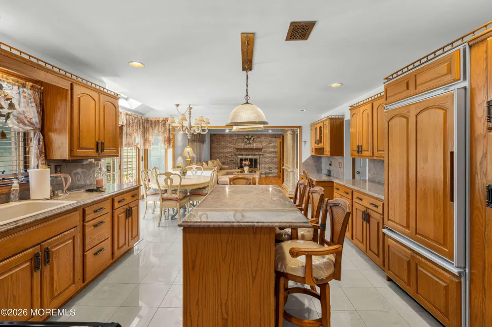 19 Cherokee Road East Brunswick, NJ 08816
