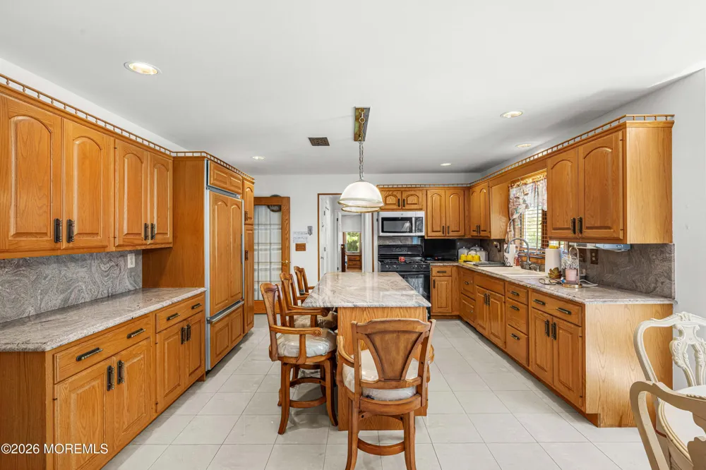 19 Cherokee Road East Brunswick, NJ 08816